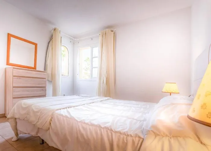 Mango 25 Bahia Del Duque Costa Adeje (Tenerife)